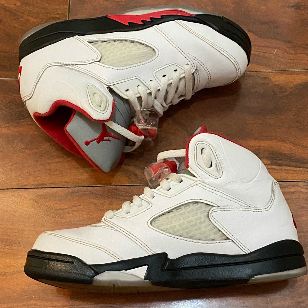 Kids Jordan V Sneakers